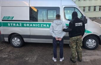 Zatrzymano pasażera z kokainą, gotówką i fałszywym dokumentem /strazgraniczna.pl/